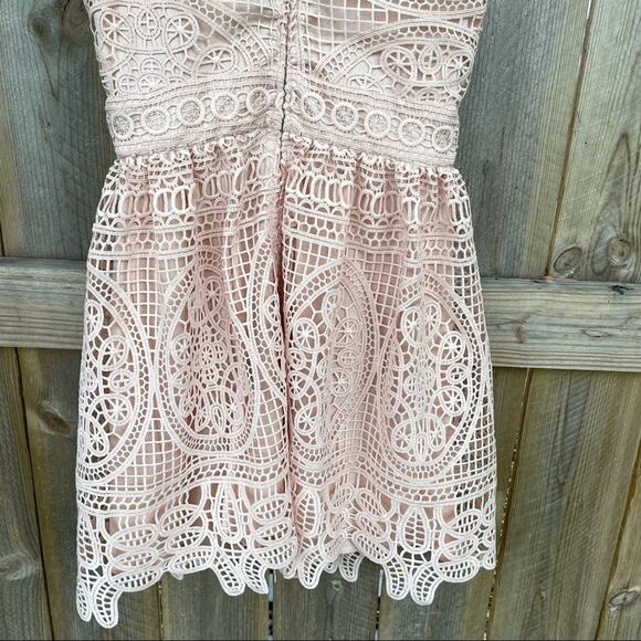 Miami Dress XS Blush Pink Lace Spring Summer NWT - Picture 6 of 8